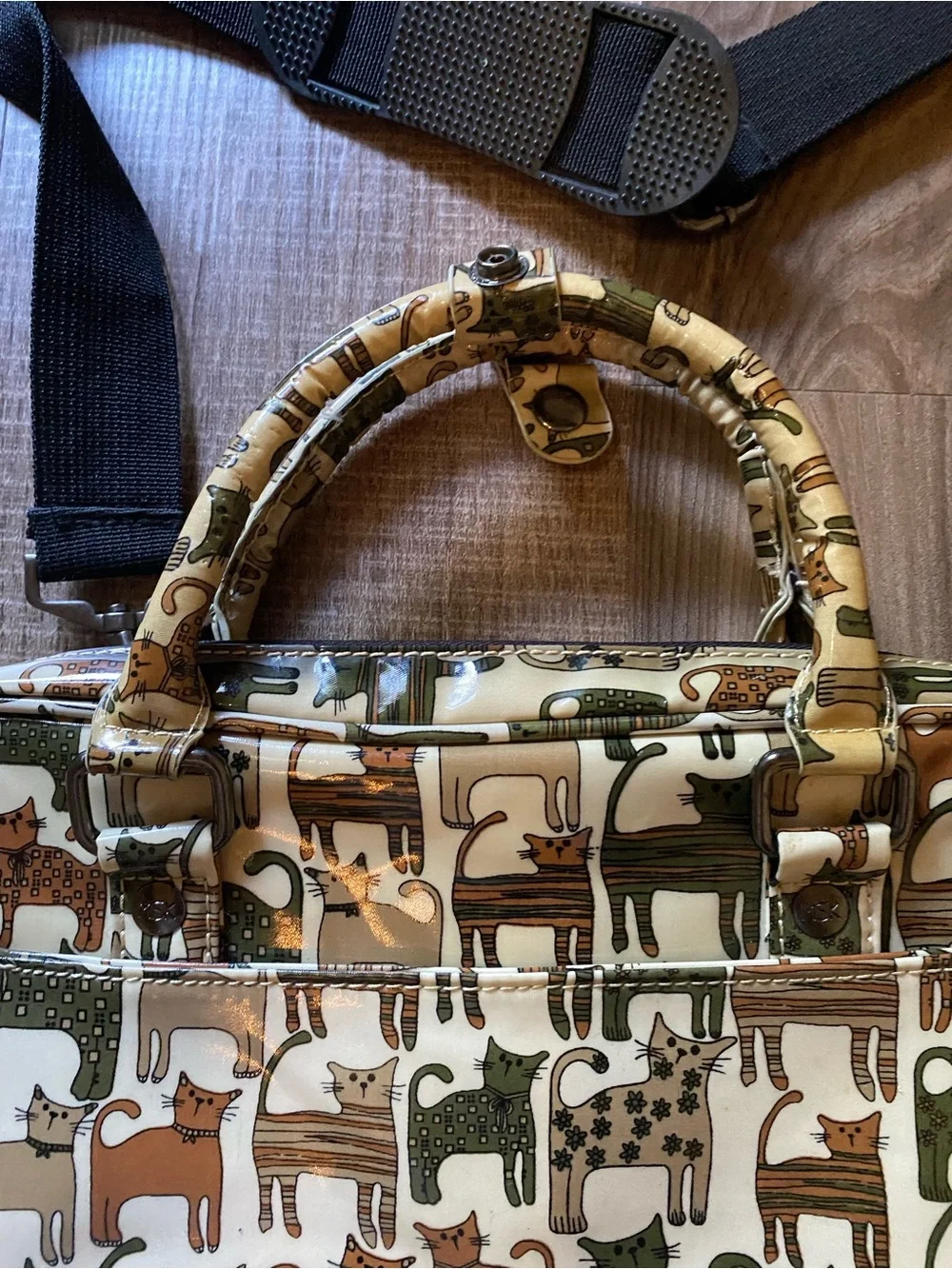 Vinyl Laptop Bag with Cat Pattern - Green/Brown Vintage